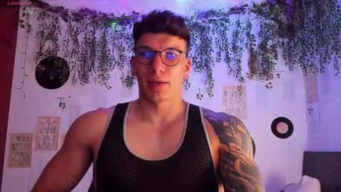 Thomas Grey online show from 9, 2, 2025