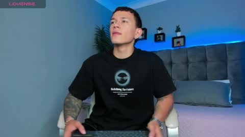 Thomas online show from 17, 4, 2026