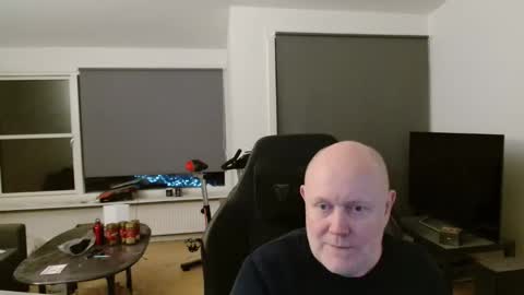 thomash32 online show from 14, 12, 2025