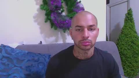 thomas  smith online show from 12, 2, 2025