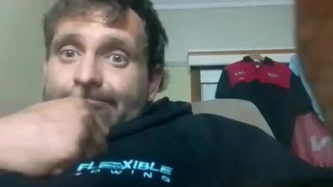 Thonas online show from 5, 11, 2025