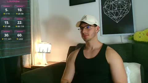 Snapshot of thomylov chatting on 6, 2, 2026 thomylov online show from 6, 2, 2026