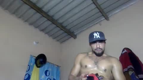 Snapshot of thonybeiio chatting on 14, 9, 2025 thonybeiio online show from 14, 9, 2025