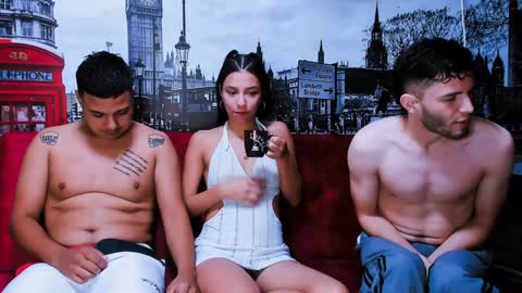 BRITHANY BRYAN ALEX online show from 31, 1, 2025