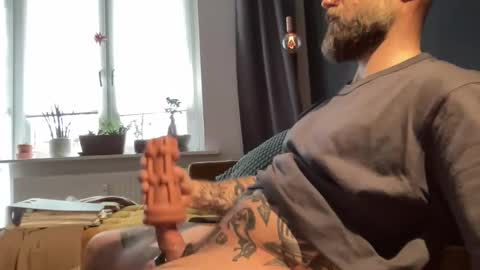 Snapshot of throatface_killah chatting on 10, 1, 2026 throatface_killah online show from 10, 1, 2026