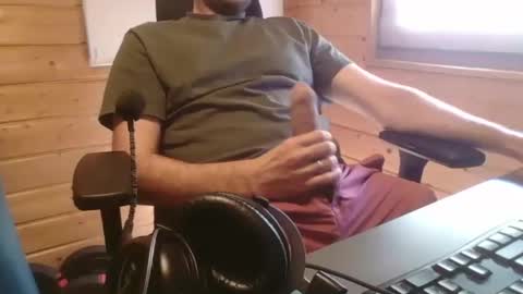 toobigcockforonegirl online show from 22, 5, 2026