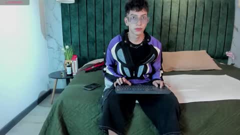 Tiam Muller online show from 15, 12, 2025