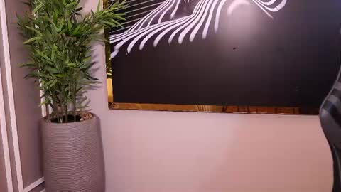 Tian Brooks online show from 23, 6, 2026