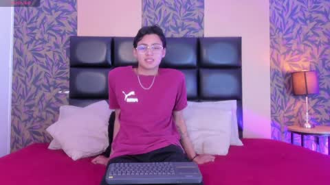   online show from 15, 5, 2026