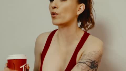 Snapshot of tiannarae chatting on 12, 2, 2025 TIANNA online show from 12, 2, 2025