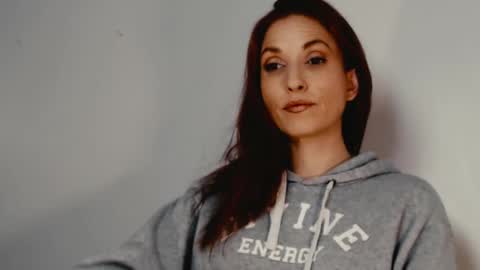 Snapshot of tiannarae chatting on 8, 3, 2025 TIANNA online show from 8, 3, 2025