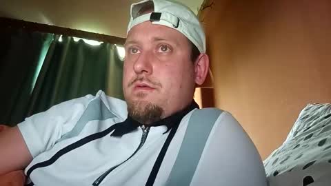 Snapshot of tieduphero chatting on 12, 5, 2026 tieduphero online show from 12, 5, 2026