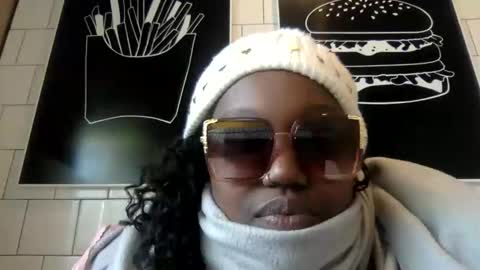 Snapshot of tierrahenri chatting on 7, 1, 2025 Tierra Henri online show from 7, 1, 2025