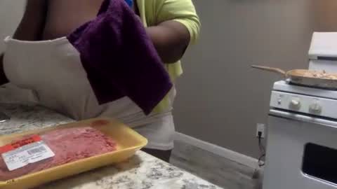 Snapshot of tierrahenri chatting on 24, 1, 2025 Tierra Henri online show from 24, 1, 2025