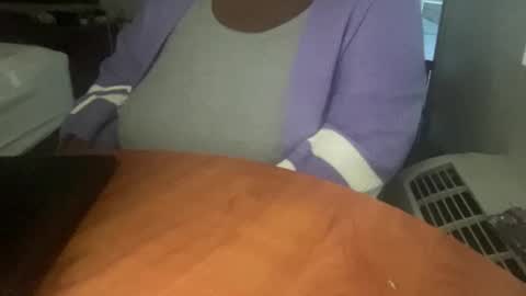 Snapshot of tierrahenri chatting on 16, 9, 2025 Tierra Henri online show from 16, 9, 2025