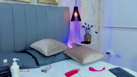 Dana Montoya online show from 11, 3, 2025