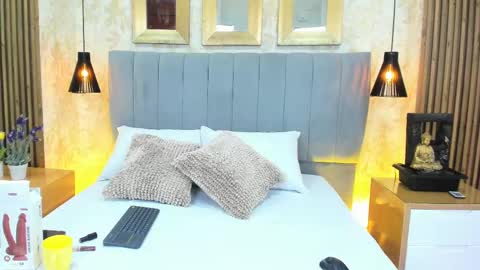 Dana Montoya online show from 15, 9, 2025