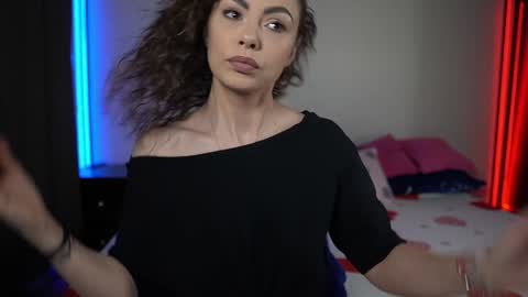 Tiffany online show from 1, 2, 2025