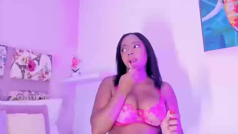 Snapshot of tiffanny_jackson chatting on 9, 9, 2025 Tiffanny online show from 9, 9, 2025
