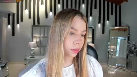 Snapshot of tiffannysins chatting on 14, 6, 2026 Tiffanny Sins online show from 14, 6, 2026