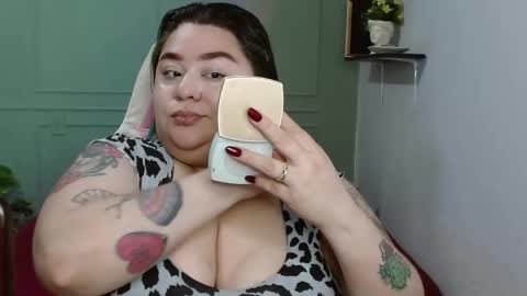 dont forget ask for custom vids  online show from 6, 1, 2025