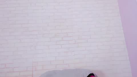 tiffany_mendez online show from 24, 2, 2025