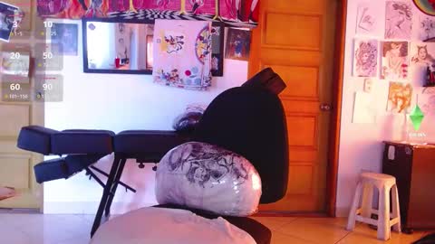 Snapshot of tiffany_sexygirl chatting on 21, 10, 2025 Tiffany 21 and Andy 32  online show from 21, 10, 2025