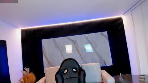 tiffanyhoustton online show from 16, 2, 2026