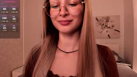 Tiffany online show from 18, 9, 2025