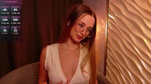 Tiffany online show from 19, 11, 2025