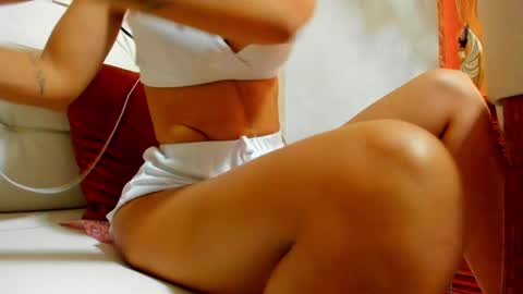 Snapshot of tiffanystone_ chatting on 1, 6, 2026 Tiffany online show from 1, 6, 2026