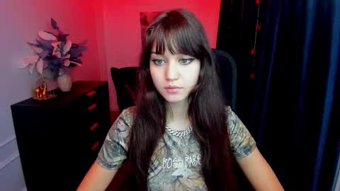 tiffanyyoun online show from 15, 11, 2025