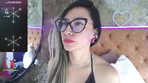 TILA TEQUILA online show from 7, 2, 2025