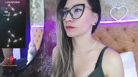 TILA TEQUILA online show from 22, 2, 2025