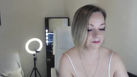 Tilly online show from 16, 2, 2025