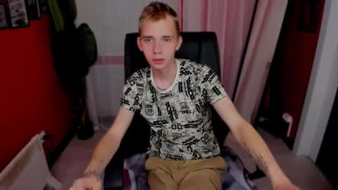 Snapshot of tim_blackk chatting on 8, 10, 2025 Tim online show from 8, 10, 2025