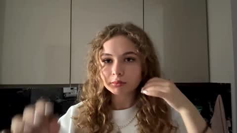 Cara online show from 27, 10, 2025