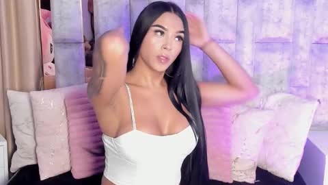 Snapshot of tina_noa chatting on 20, 10, 2025 Tina noa online show from 20, 10, 2025