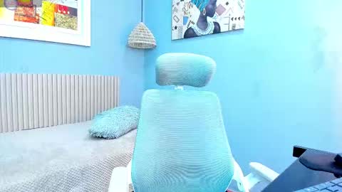 tinisweet online show from 1, 10, 2025