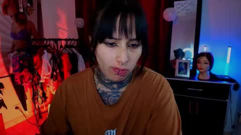 I AM BELLA  ----------- follow my  IG  TINNS 69 online show from 28, 11, 2025