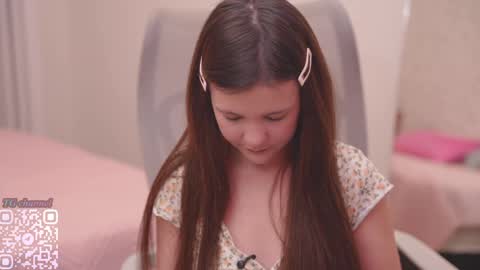 Snapshot of tiny_miracle chatting on 16, 4, 2026 Lyssa online show from 16, 4, 2026