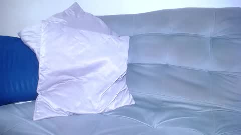 tiny_whore18 online show from 13, 3, 2026