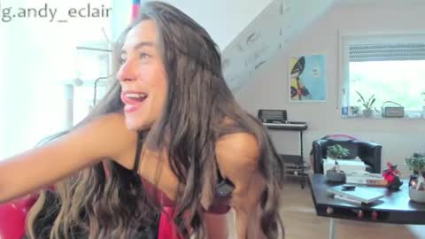 Snapshot of tiny_williams chatting on 18, 9, 2025 Tiny online show from 18, 9, 2025