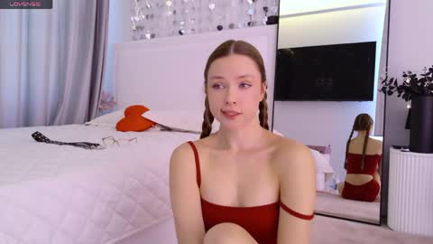 Im Tiny   -- Online  at 8 AM GMT  online show from 1, 4, 2026