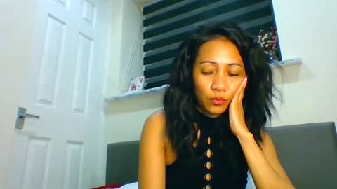 Snapshot of tinyasian911718 chatting on 18, 12, 2024 Tinyasian911718 sweetinyasian instagram online show from 18, 12, 2024