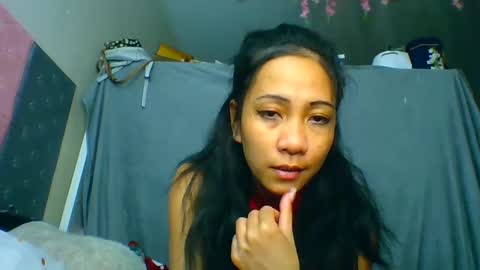 Snapshot of tinyasian911718 chatting on 23, 12, 2024 Tinyasian911718 sweetinyasian instagram online show from 23, 12, 2024