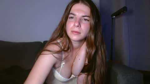 Snapshot of tinyheat chatting on 13, 6, 2026 Tiny online show from 13, 6, 2026