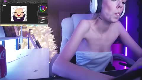 Snapshot of tinykylie chatting on 3, 2, 2026 stage Kylie Sinner brand CLITBAIT online show from 3, 2, 2026