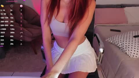 Giulia online show from 3, 1, 2025