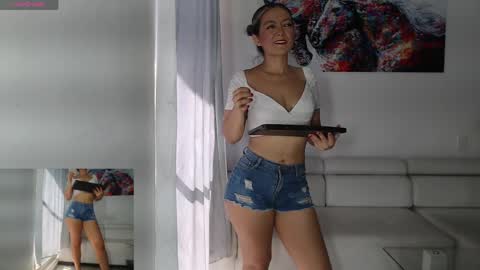 Snapshot of tinymilf_ chatting on 30, 4, 2026 Miss Natty online show from 30, 4, 2026